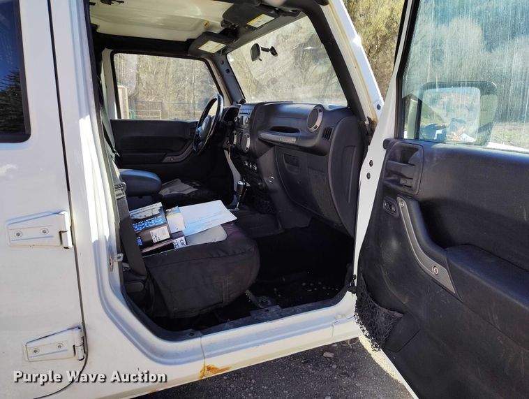 image for item IH9471 2012 Jeep Wrangler Unlimited Sport  SUV