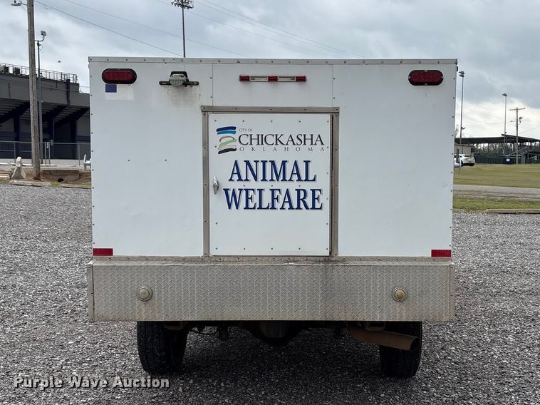 image for item NK9065 2009 Chevrolet Silverado 2500HD Ext. Cab animal control pickup truck