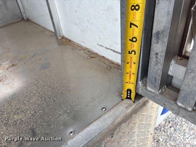 image for item NK9065 2009 Chevrolet Silverado 2500HD Ext. Cab animal control pickup truck