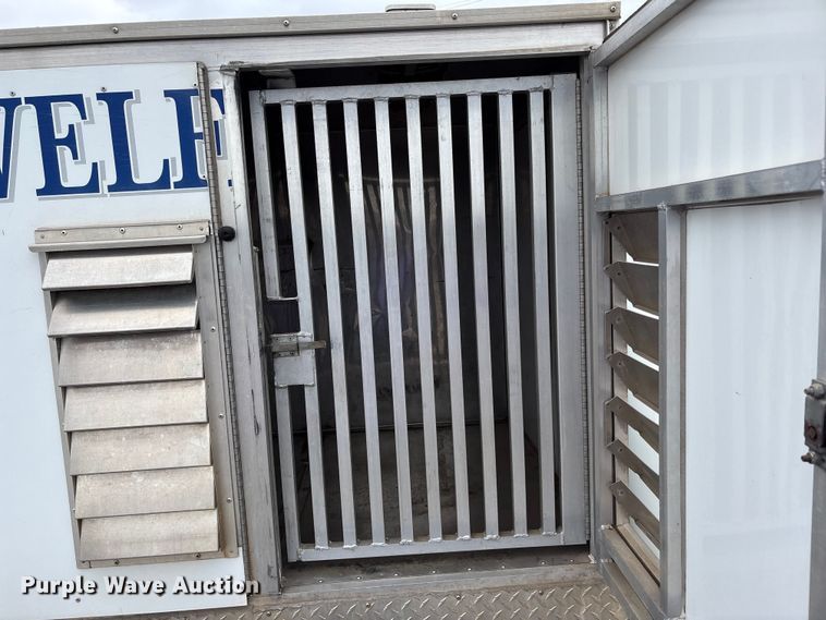 image for item NK9065 2009 Chevrolet Silverado 2500HD Ext. Cab animal control pickup truck