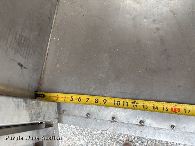 image for item NK9065 2009 Chevrolet Silverado 2500HD Ext. Cab animal control pickup truck