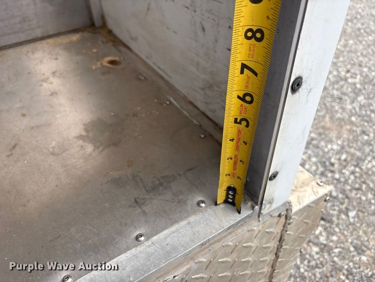 image for item NK9065 2009 Chevrolet Silverado 2500HD Ext. Cab animal control pickup truck