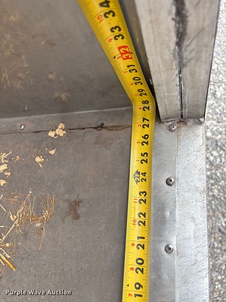 image for item NK9065 2009 Chevrolet Silverado 2500HD Ext. Cab animal control pickup truck