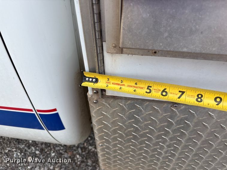 image for item NK9065 2009 Chevrolet Silverado 2500HD Ext. Cab animal control pickup truck