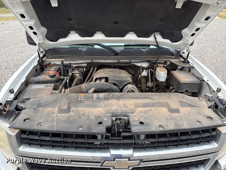 image for item NK9065 2009 Chevrolet Silverado 2500HD Ext. Cab animal control pickup truck