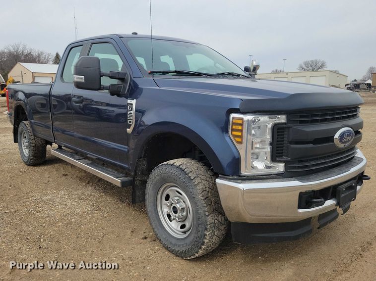 image for item NK9926 2019 Ford F250 Super Duty Ext. Cab pickup truck