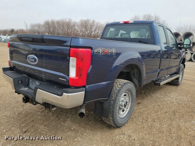image for item NK9926 2019 Ford F250 Super Duty Ext. Cab pickup truck
