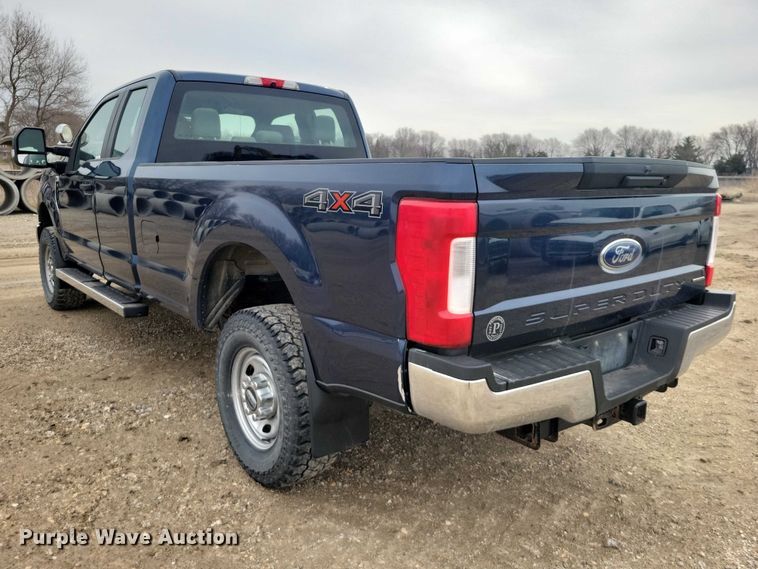 image for item NK9926 2019 Ford F250 Super Duty Ext. Cab pickup truck
