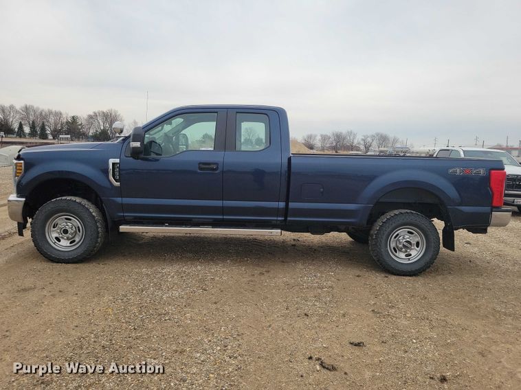 image for item NK9926 2019 Ford F250 Super Duty Ext. Cab pickup truck