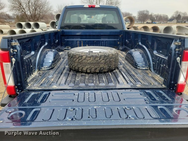 image for item NK9926 2019 Ford F250 Super Duty Ext. Cab pickup truck