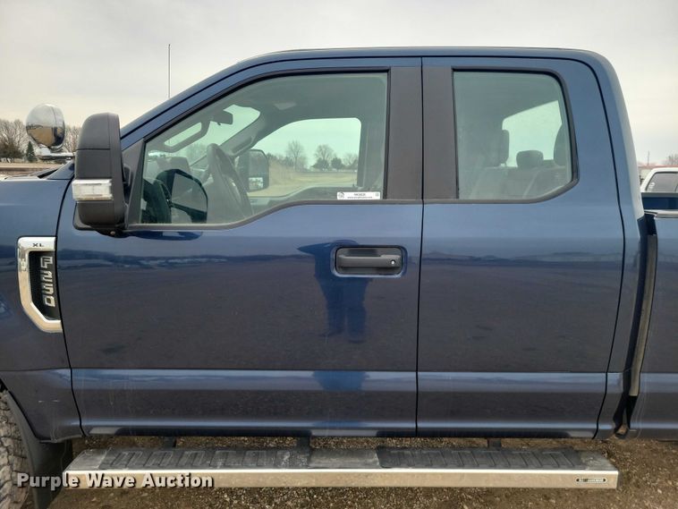 image for item NK9926 2019 Ford F250 Super Duty Ext. Cab pickup truck