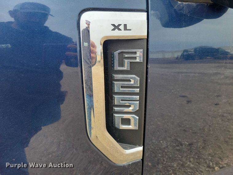 image for item NK9926 2019 Ford F250 Super Duty Ext. Cab pickup truck