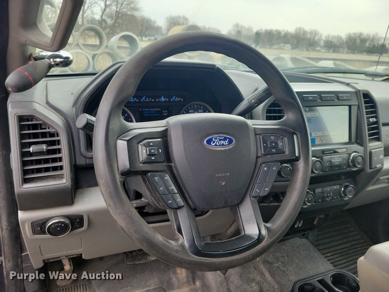 image for item NK9926 2019 Ford F250 Super Duty Ext. Cab pickup truck