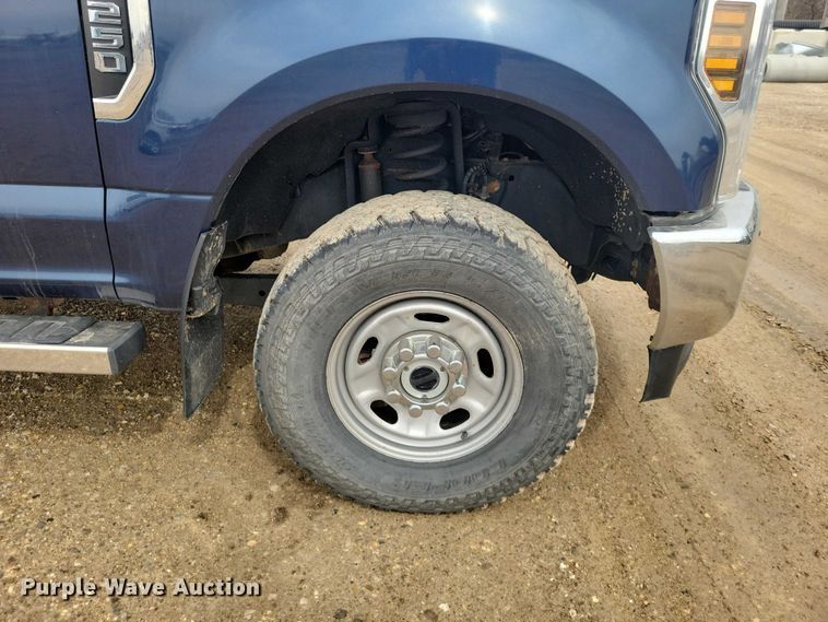 image for item NK9926 2019 Ford F250 Super Duty Ext. Cab pickup truck