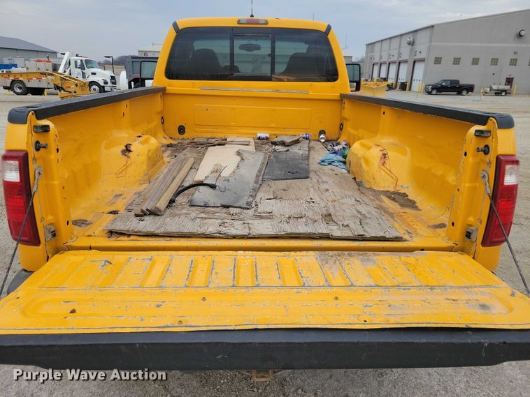 image for item NK9927 2008 Ford F250 Super Duty XLT pickup truck