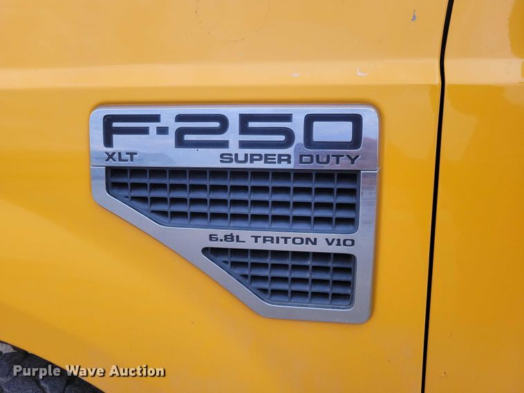 image for item NK9927 2008 Ford F250 Super Duty XLT pickup truck