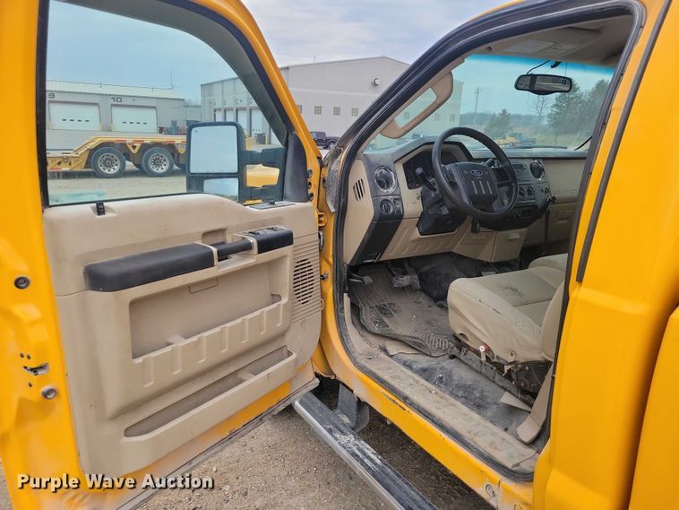 image for item NK9927 2008 Ford F250 Super Duty XLT pickup truck