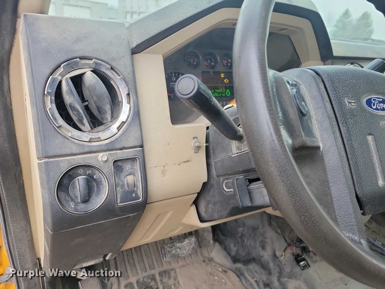 image for item NK9927 2008 Ford F250 Super Duty XLT pickup truck