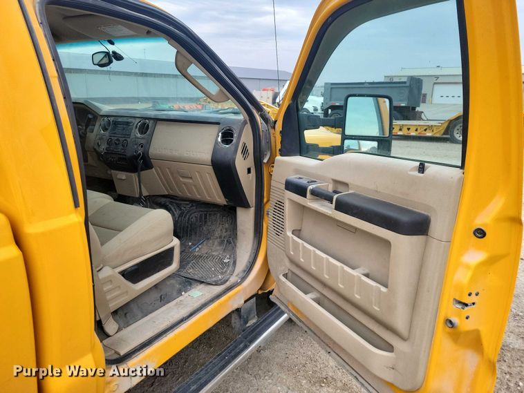 image for item NK9927 2008 Ford F250 Super Duty XLT pickup truck