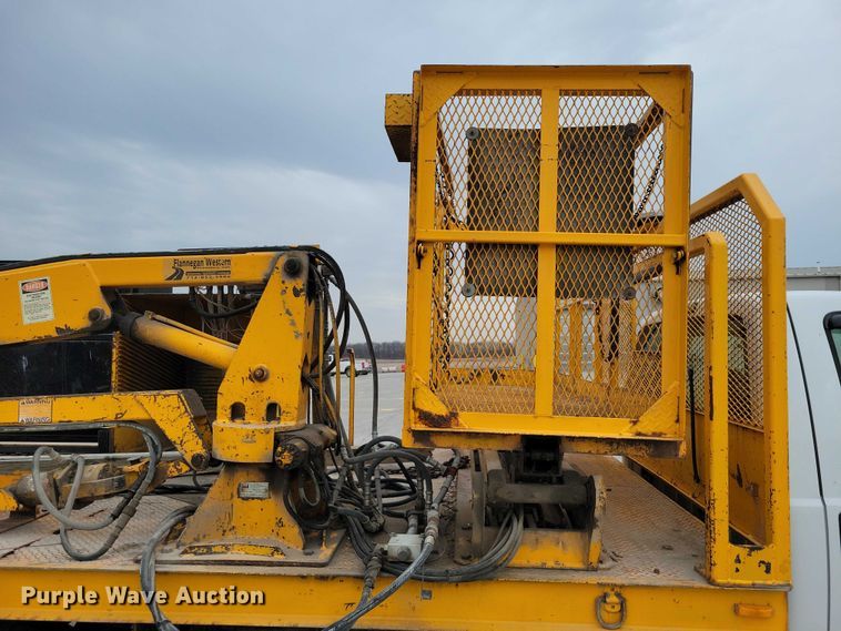 image for item NK9929 2008 Ford F450 Super Duty traffic sign truck