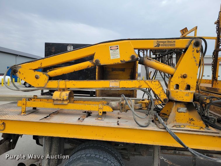 image for item NK9929 2008 Ford F450 Super Duty traffic sign truck