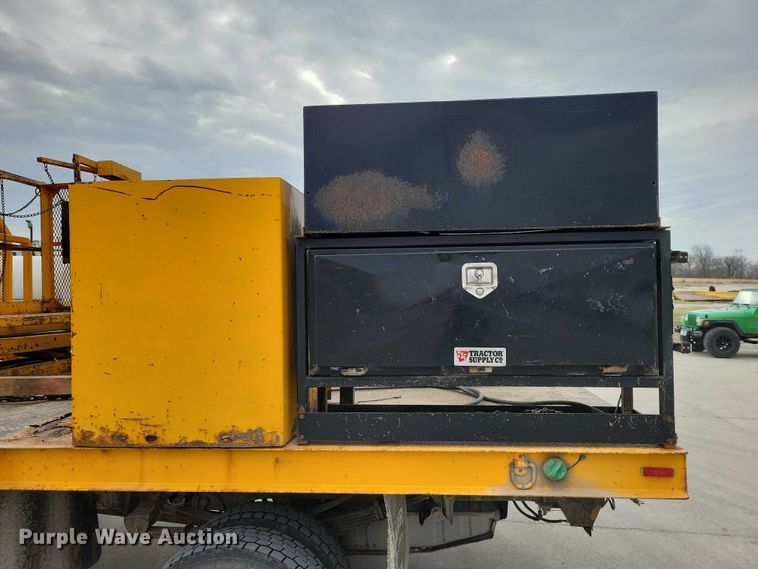 image for item NK9929 2008 Ford F450 Super Duty traffic sign truck