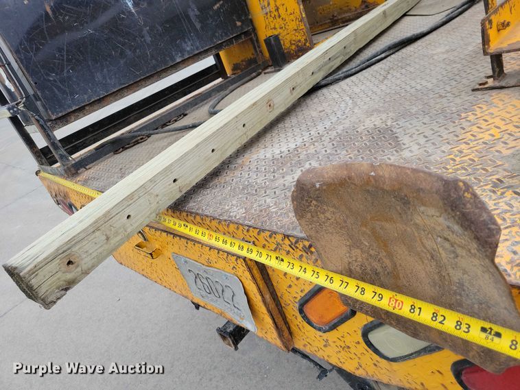 image for item NK9929 2008 Ford F450 Super Duty traffic sign truck