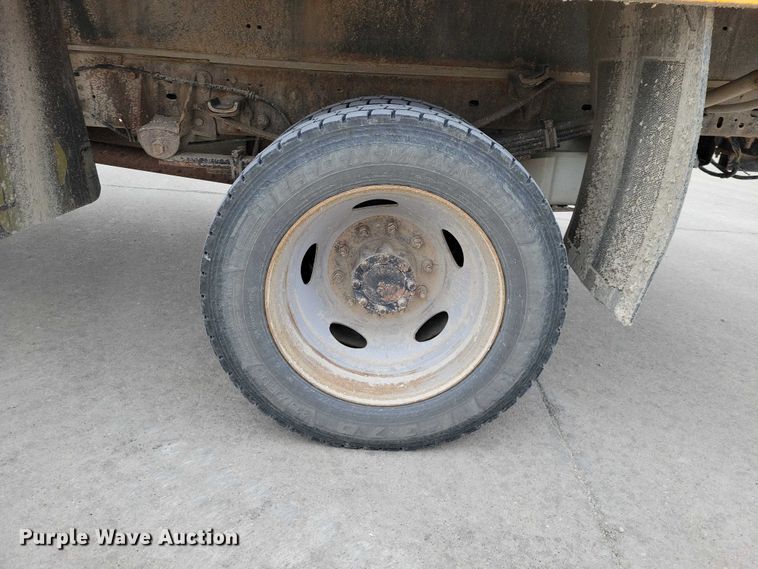 image for item NK9929 2008 Ford F450 Super Duty traffic sign truck