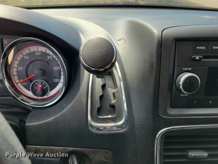 image for item NK9931 2011 Dodge Grand Caravan van