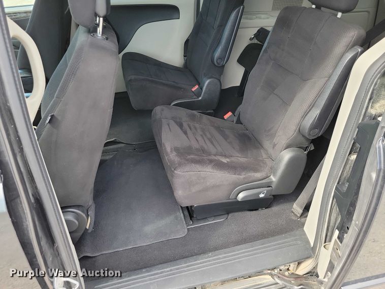 image for item NK9931 2011 Dodge Grand Caravan van