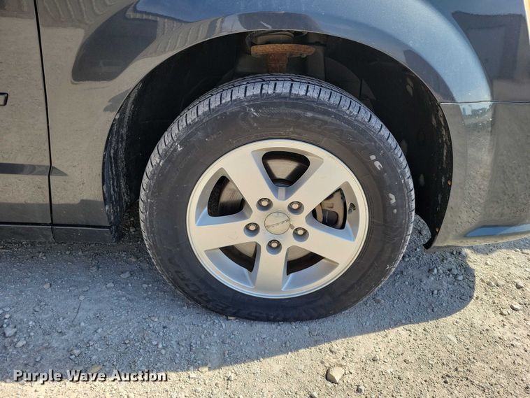 image for item NK9931 2011 Dodge Grand Caravan van