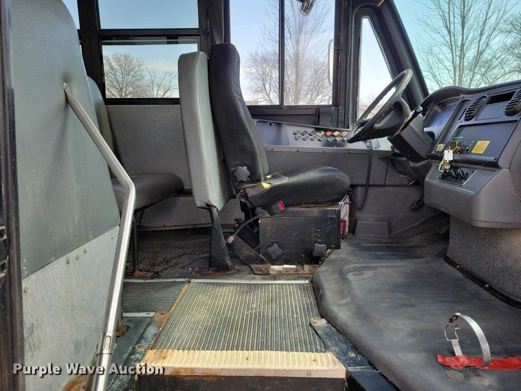 image for item NK9932 2008 Thomas school bus