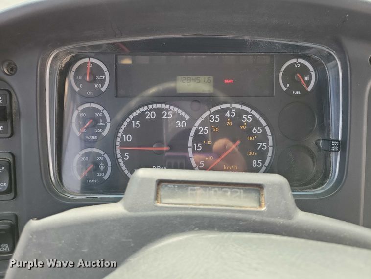 image for item NK9932 2008 Thomas school bus