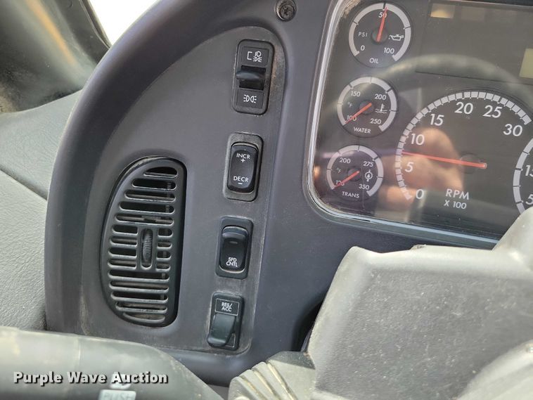 image for item NK9932 2008 Thomas school bus