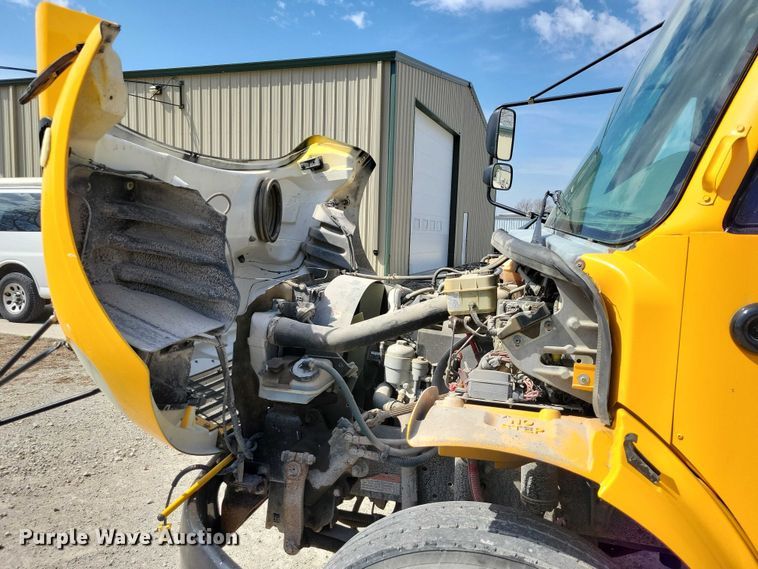 image for item NK9932 2008 Thomas school bus