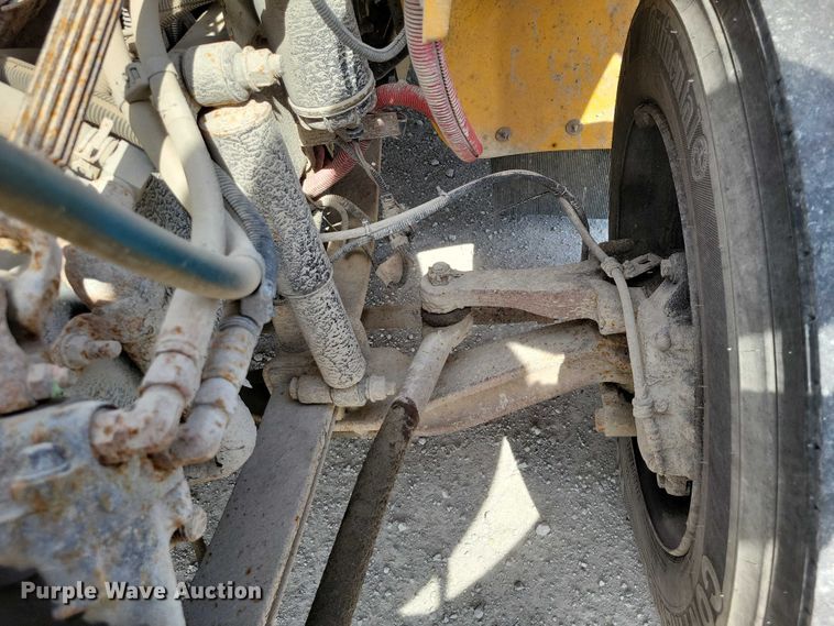 image for item NK9932 2008 Thomas school bus