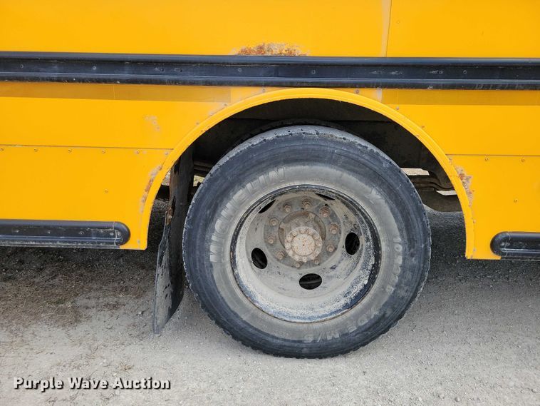 image for item NK9932 2008 Thomas school bus