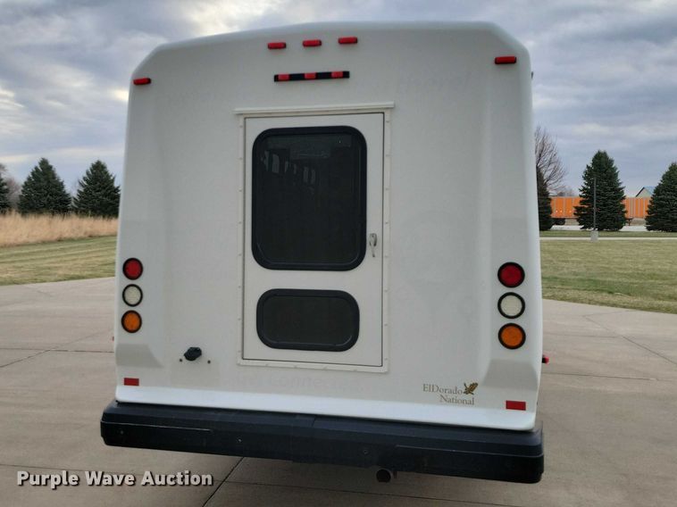 image for item NK9958 2014 Ford  E450 shuttle bus