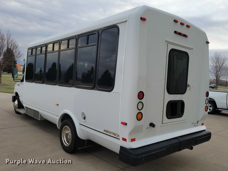 image for item NK9958 2014 Ford  E450 shuttle bus