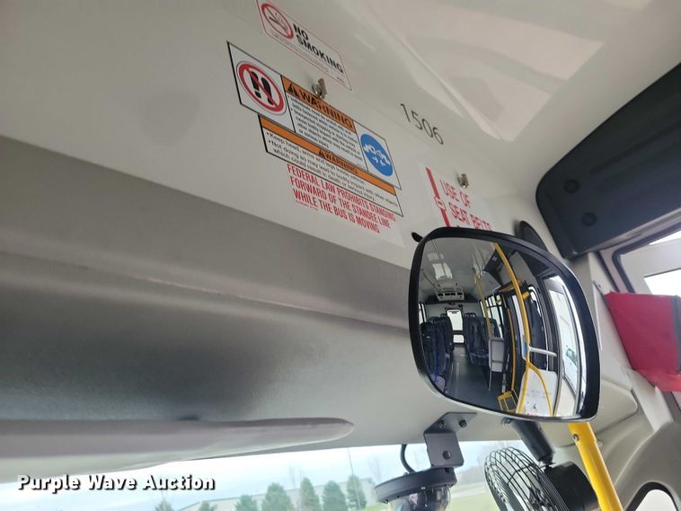 image for item NK9958 2014 Ford  E450 shuttle bus