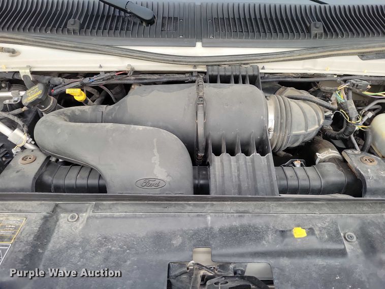 image for item NK9958 2014 Ford  E450 shuttle bus