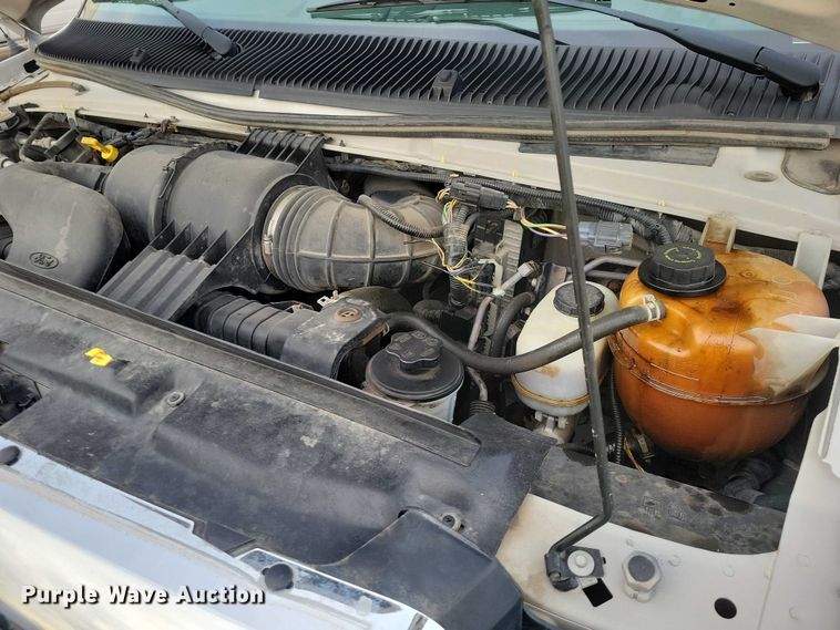 image for item NK9958 2014 Ford  E450 shuttle bus