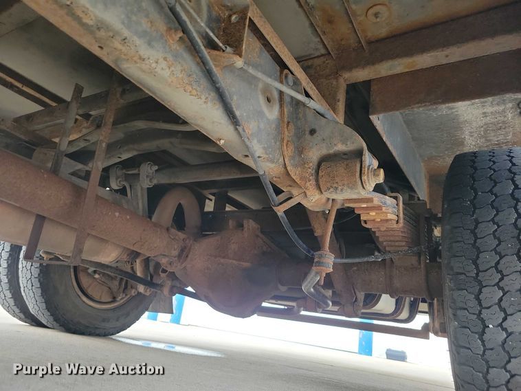 image for item NK9958 2014 Ford  E450 shuttle bus