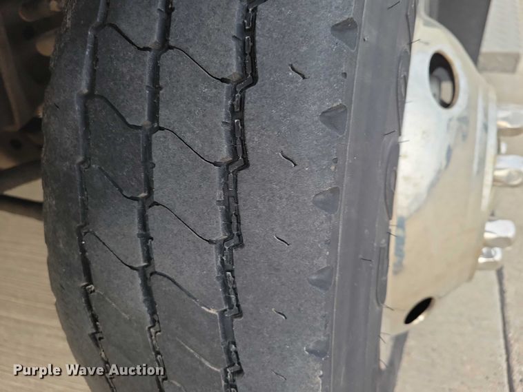 image for item NK9958 2014 Ford  E450 shuttle bus