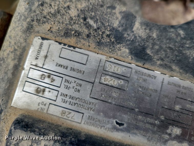 image for item NK9967 2000 Mack CH613 semi truck