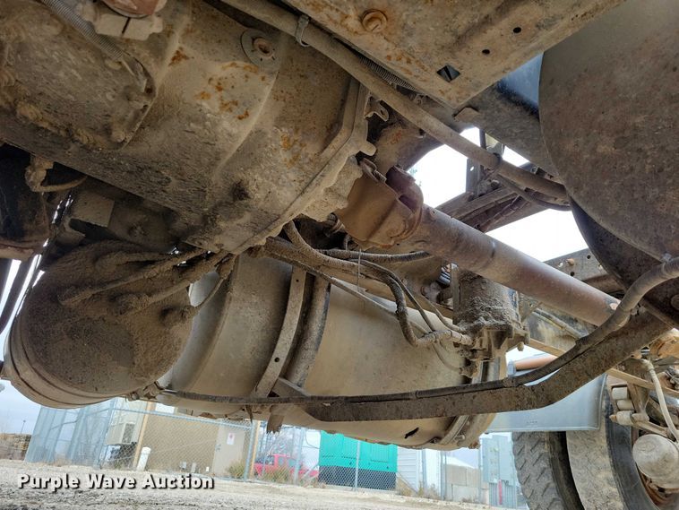 image for item NK9967 2000 Mack CH613 semi truck