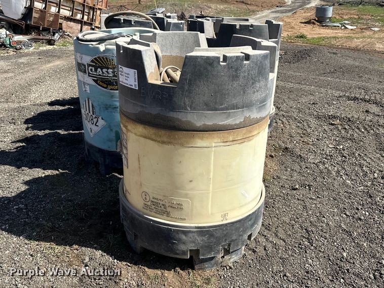 image for item DQ7755 (7) chemical totes