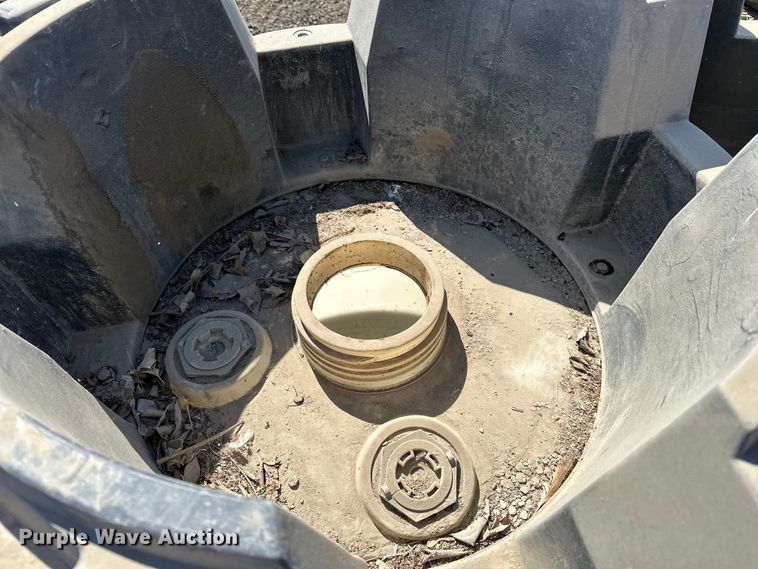 image for item DQ7755 (7) chemical totes