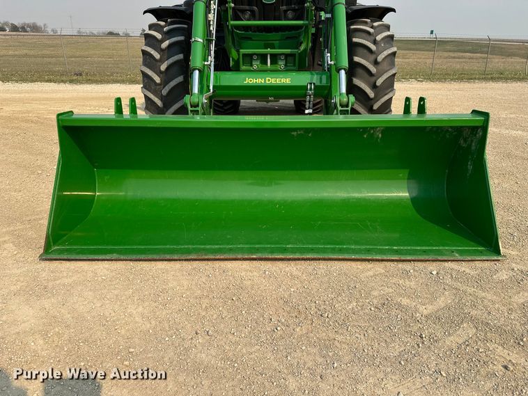 image for item DQ7757 2020 John Deere 6155M MFWD tractor