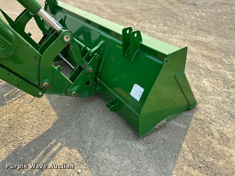 image for item DQ7757 2020 John Deere 6155M MFWD tractor